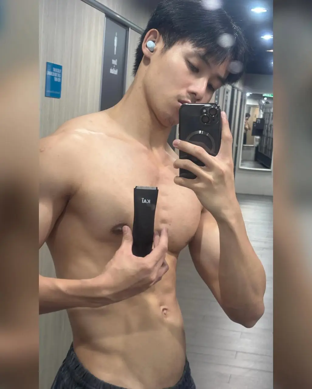 รักกล้ามเขา