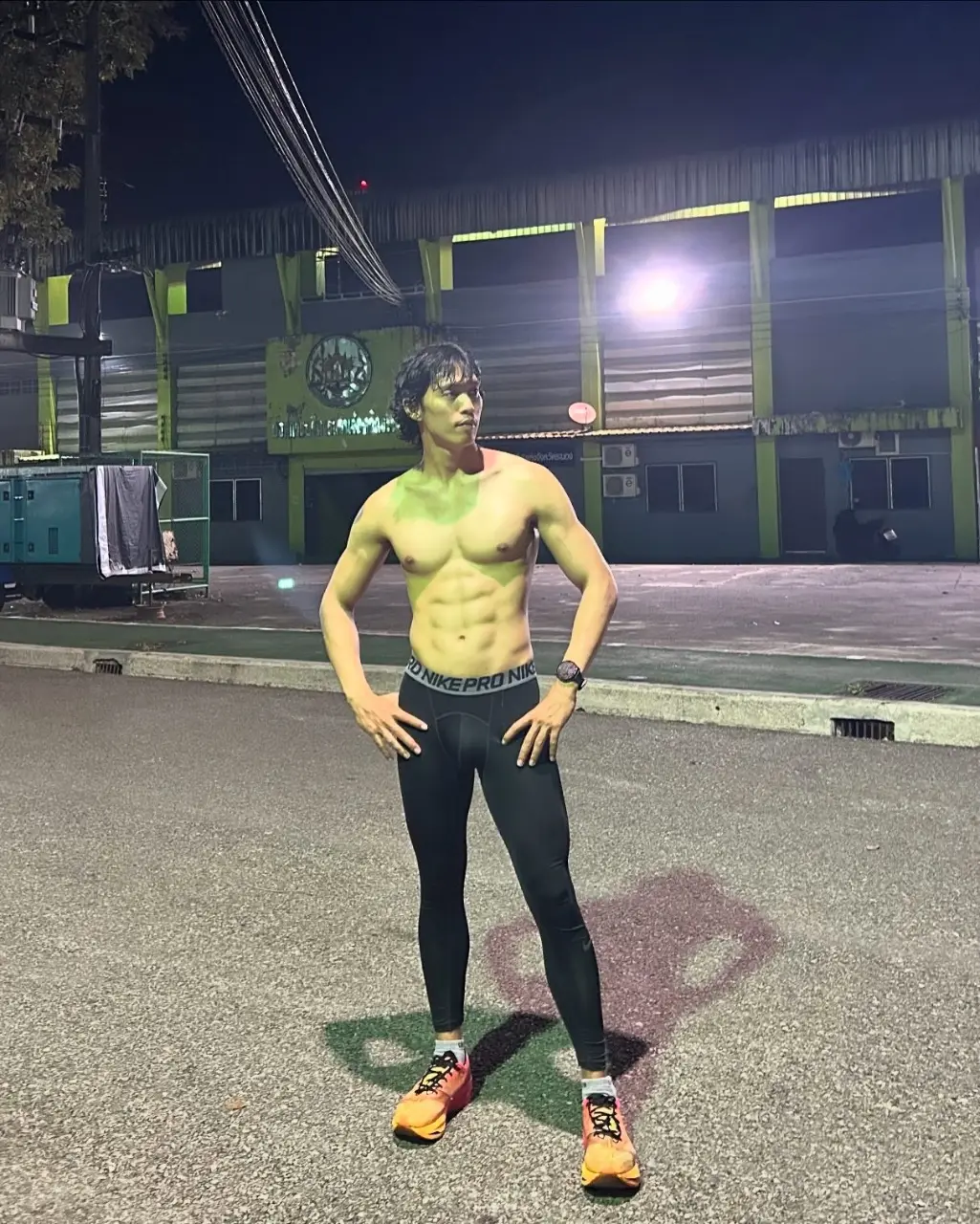 รักกล้ามเขา
