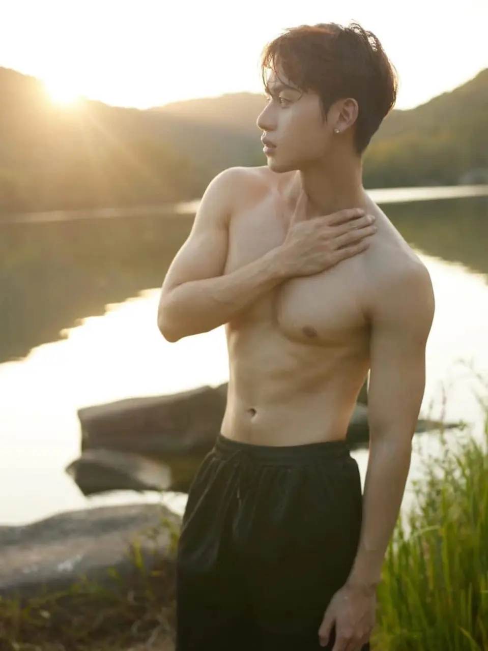 รักกล้ามเขา