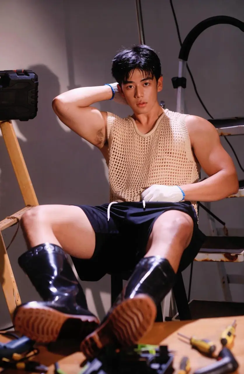Cute Guy : qq鑫同学