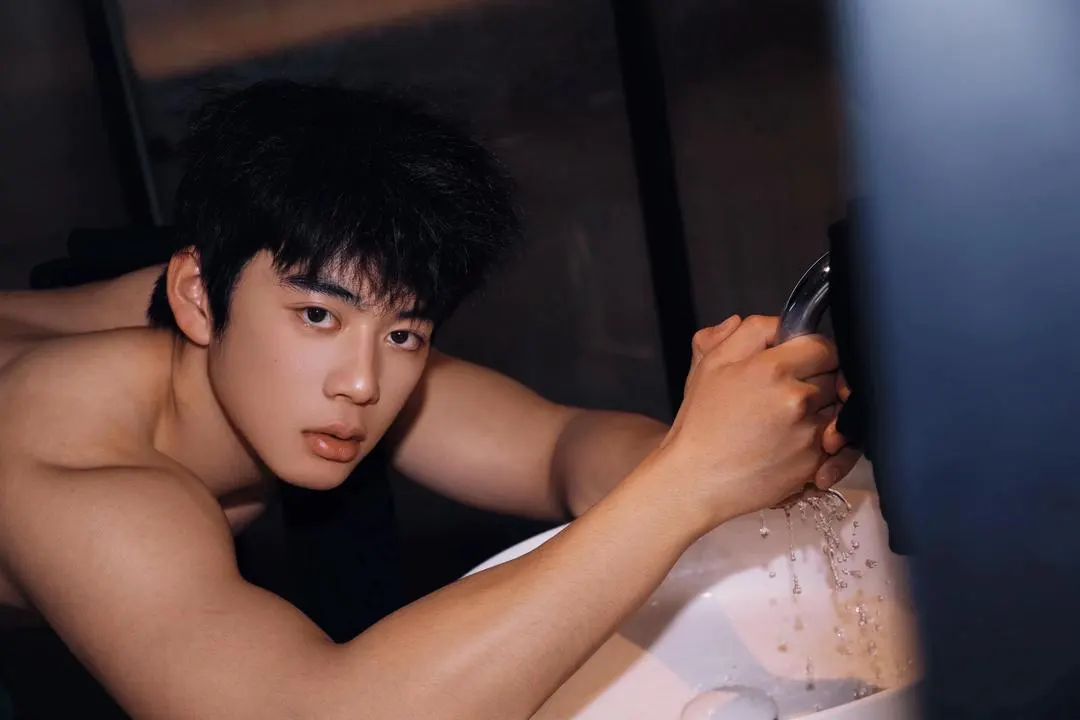 Cute Guy : qq鑫同学