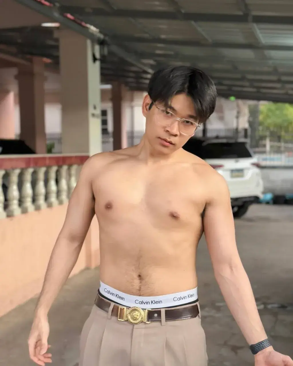 อวยคมหรืออมไข่