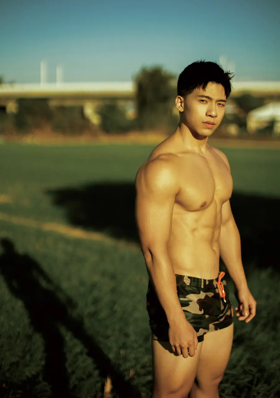 Photobook : TROY