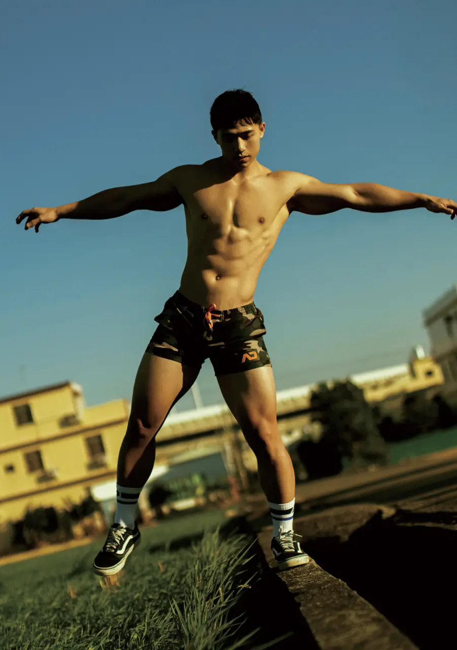 Photobook : TROY