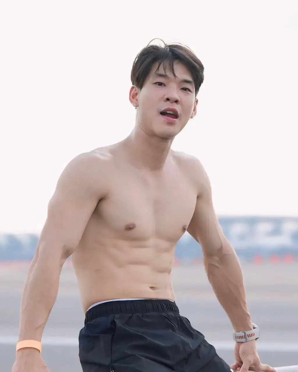 กอดหน่อยดิ่