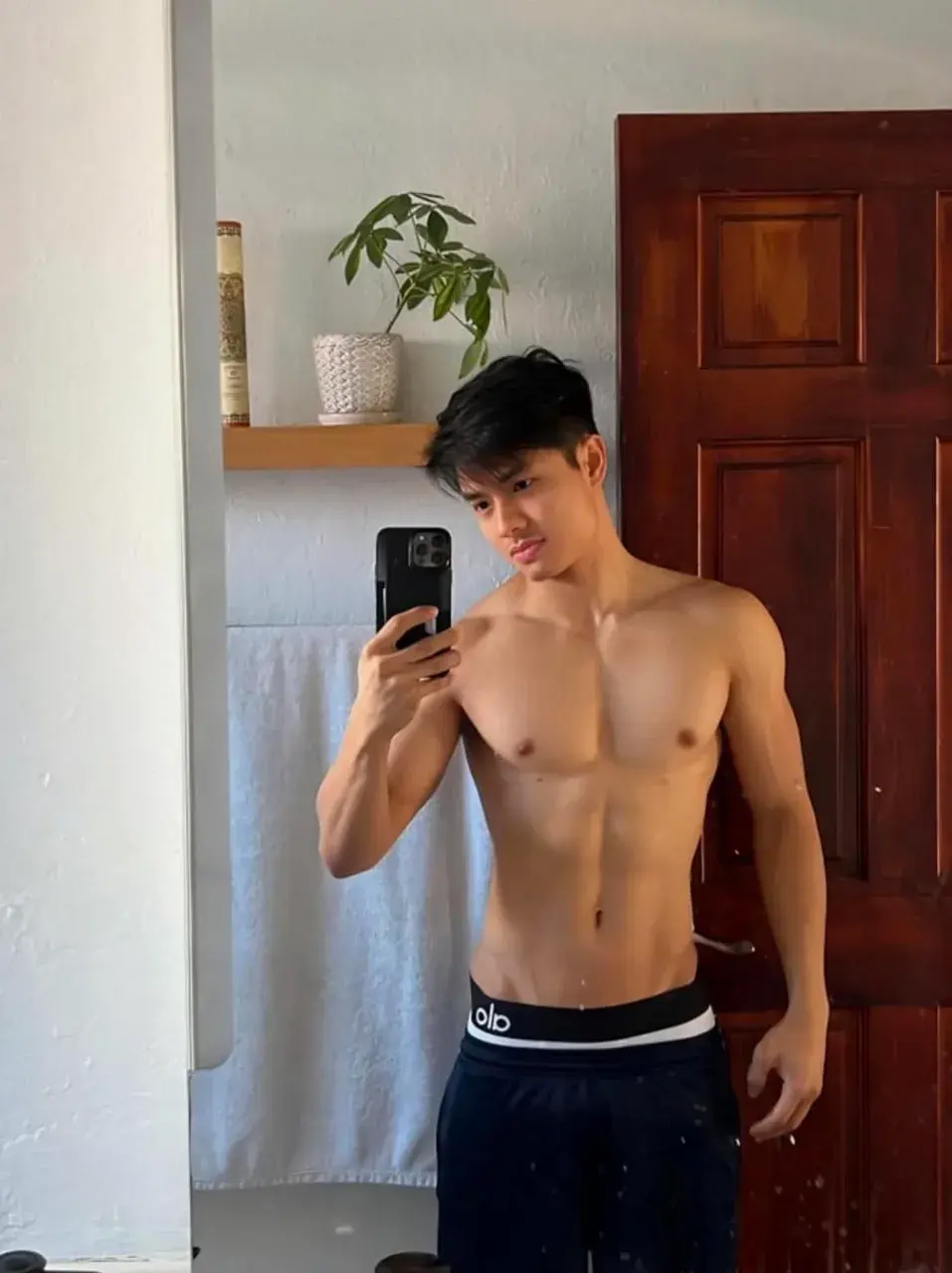 กอดหน่อยดิ่