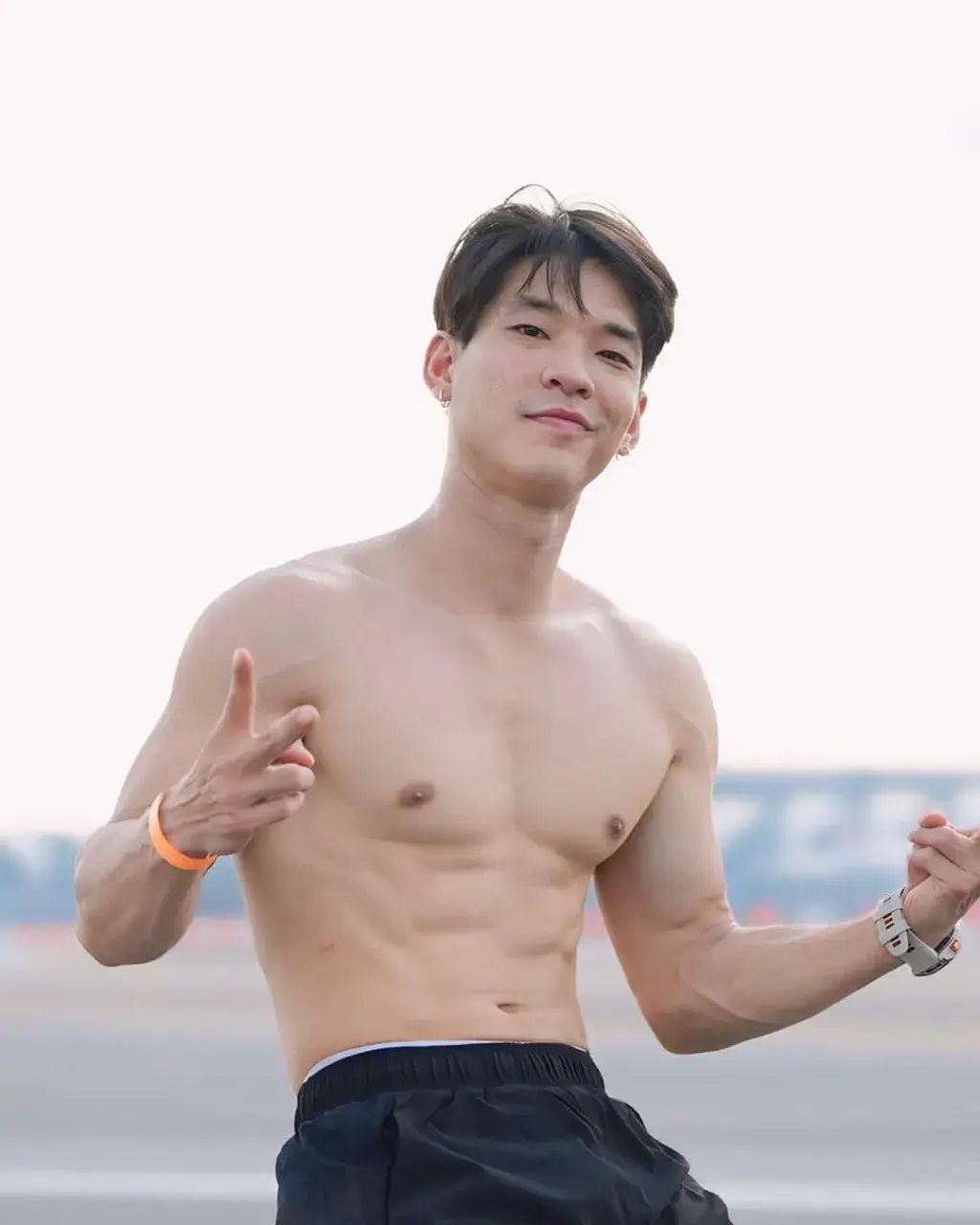 กอดหน่อยดิ่