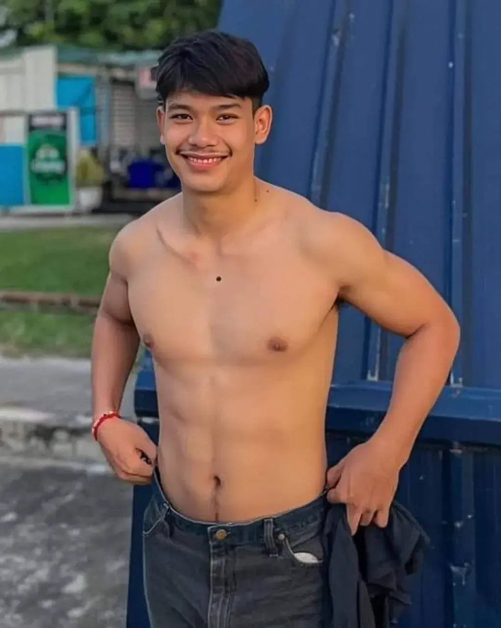 หญ้าอ่อนร่อนรัก