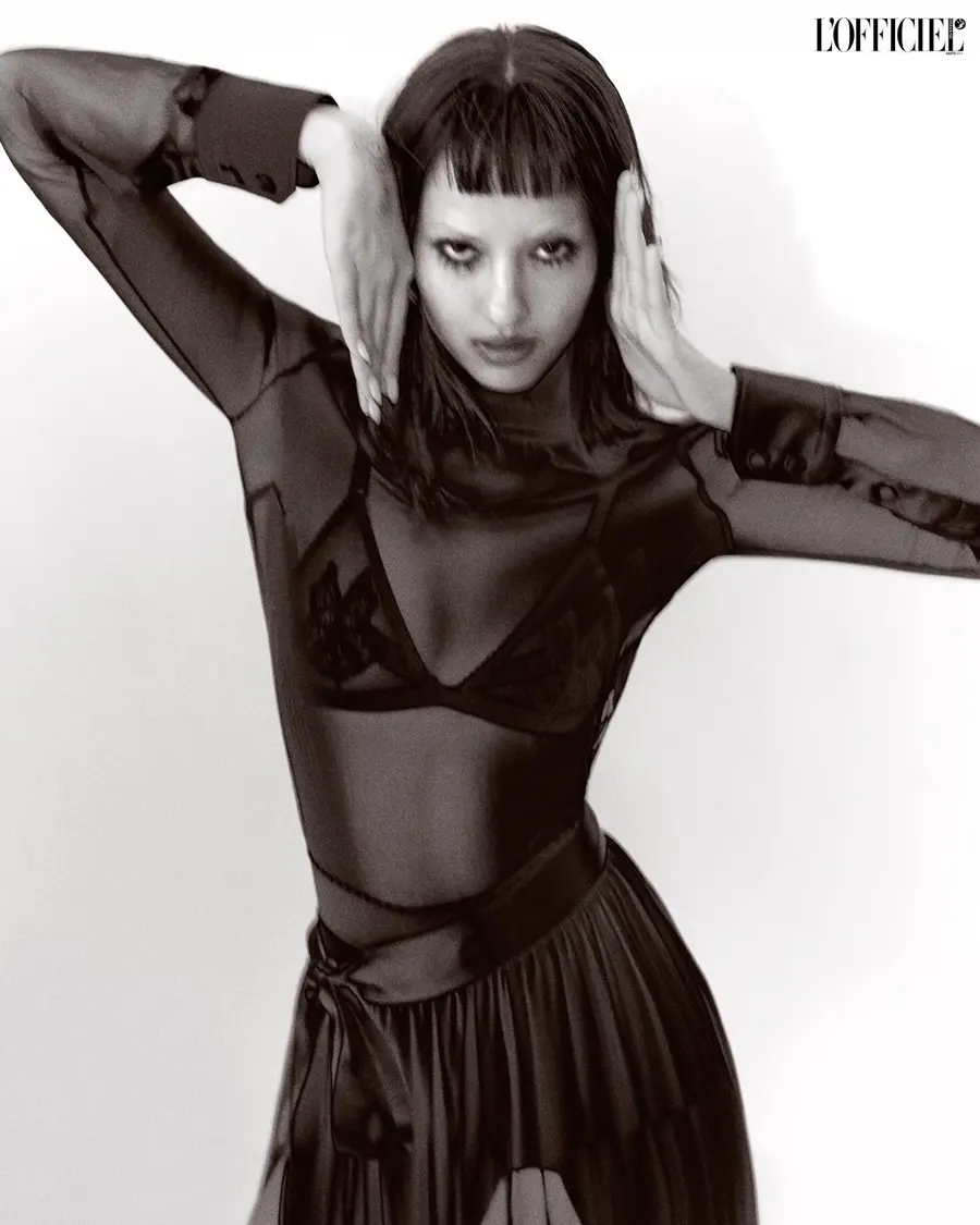 ชาช่า-มัจฉา โมซิมันน์ @ L&rsquo;OFFICIEL Thaland January 2025