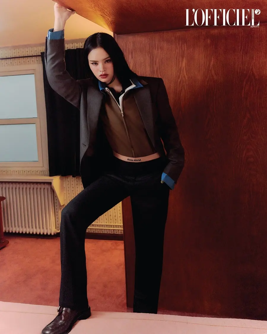 แอลลี่-อชิรญา @ L&rsquo;OFFICIEL Thaland January 2025