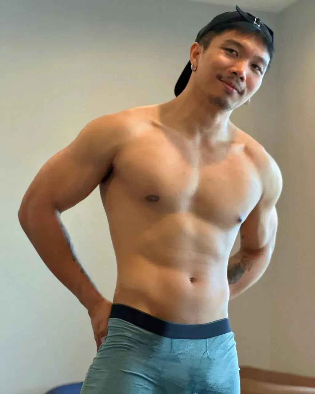 หมีแน่นๆ