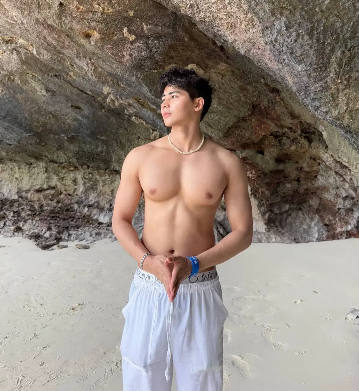 นมดีน่าดูด