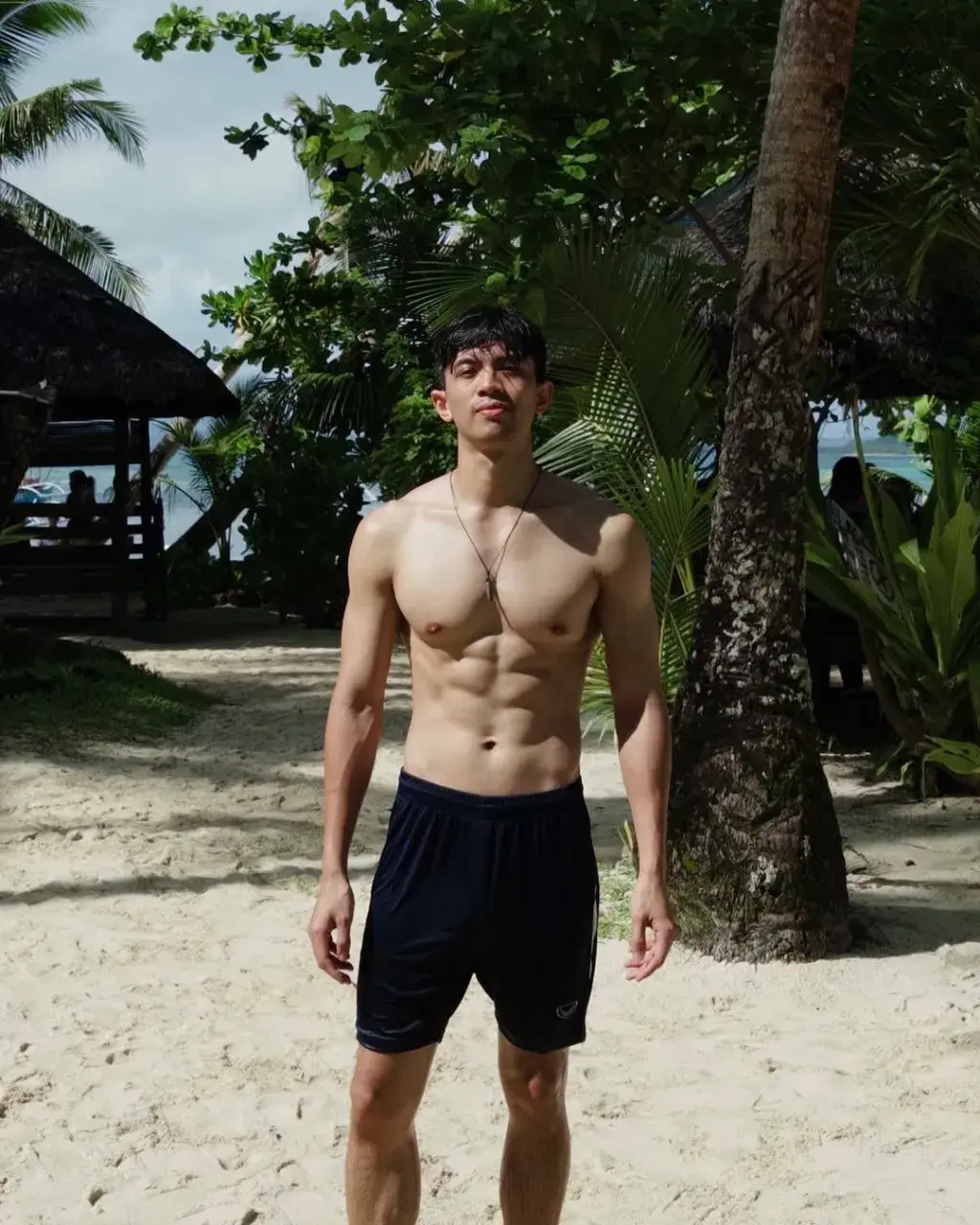 นมดีน่าดูด