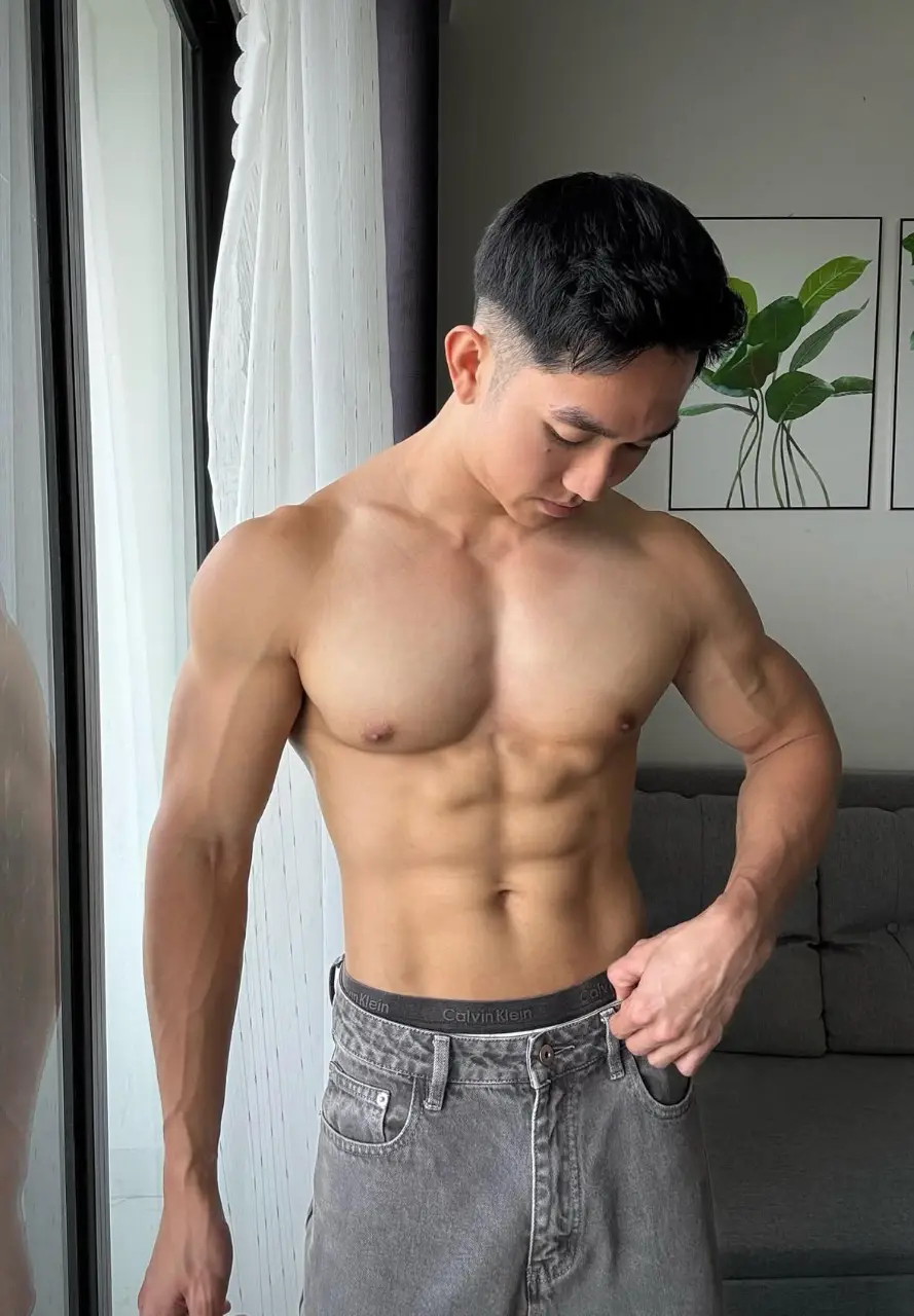 ชายร่างงาม