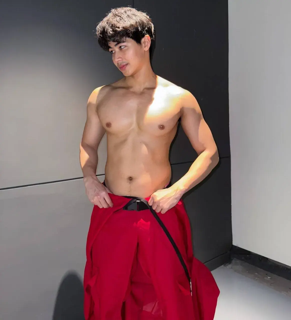 พร้อมยอมเพลีย