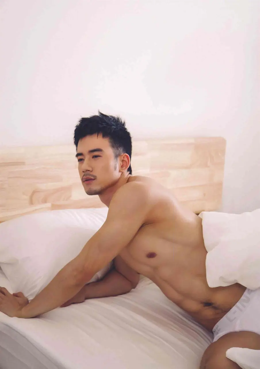 Photobook : JR JI YAN KAI&rsquo;S FIRST PHOTO PART 01 - JR 紀言愷