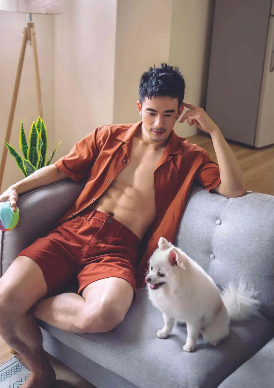 Photobook : JR JI YAN KAI&rsquo;S FIRST PHOTO PART 01 - JR 紀言愷