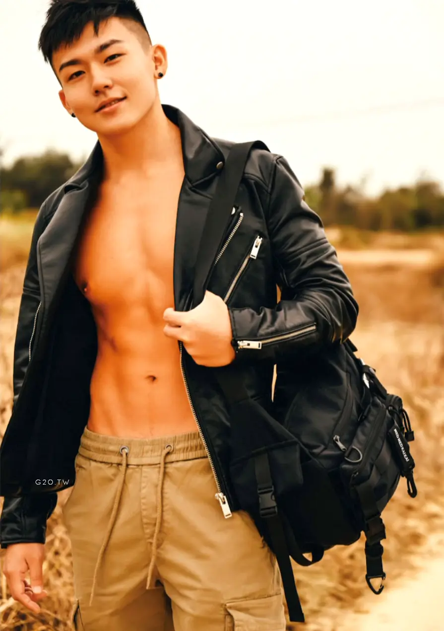 Photobook : ROBERT&rsquo;S PHOTOBOOK 01 - Robert Hung 洪仕晟