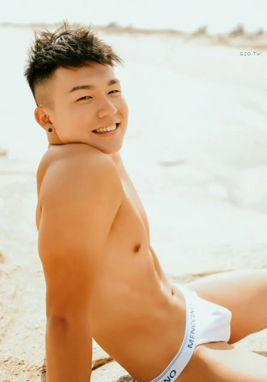 Photobook : ROBERT&rsquo;S PHOTOBOOK 01 - Robert Hung 洪仕晟