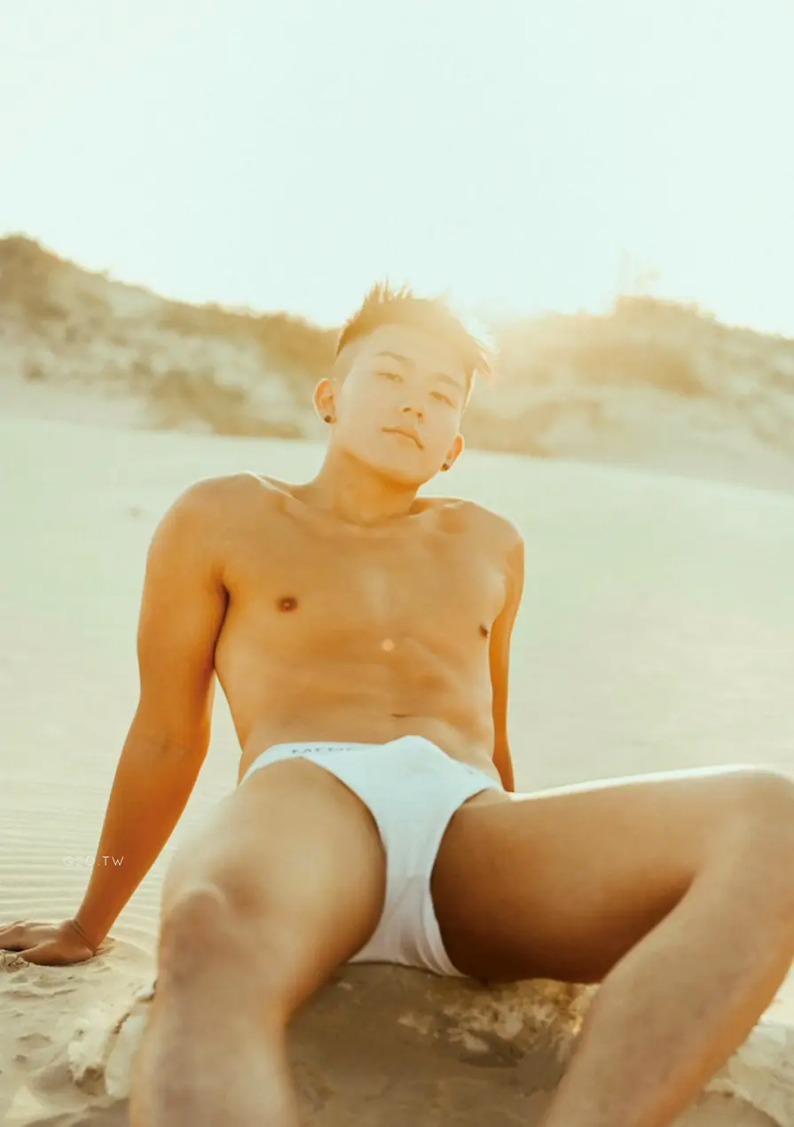 Photobook : ROBERT&rsquo;S PHOTOBOOK 01 - Robert Hung 洪仕晟