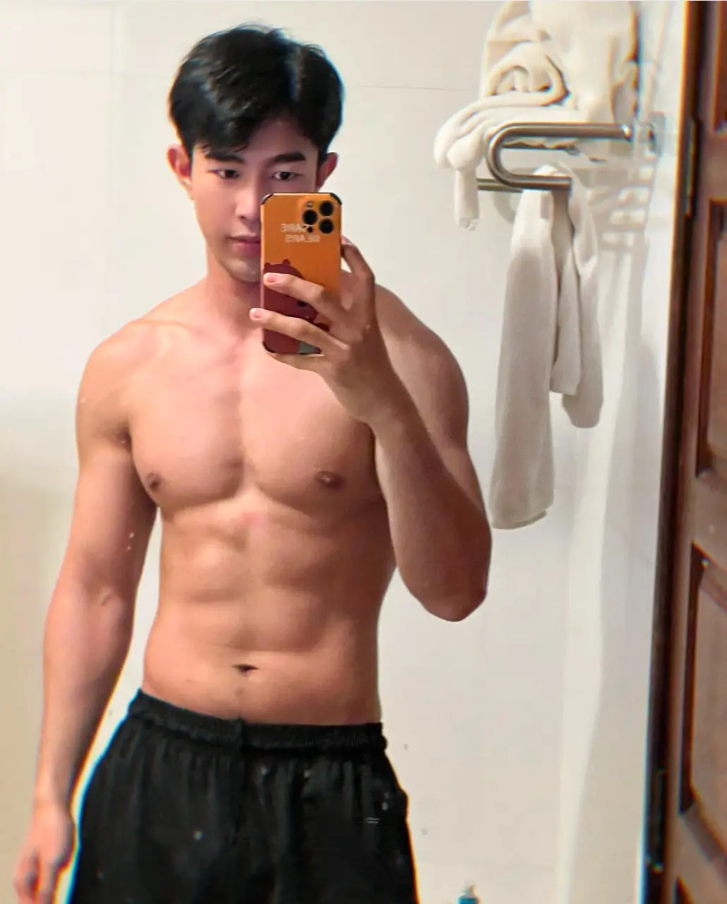 ส่องความแซ่บ หนุ่มลาว