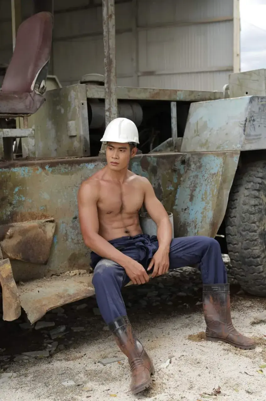 หนุ่ม..พลังงานสูง