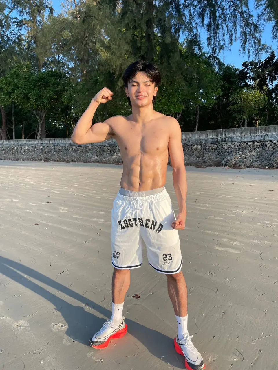 ดง ผู้ ดี 🍌