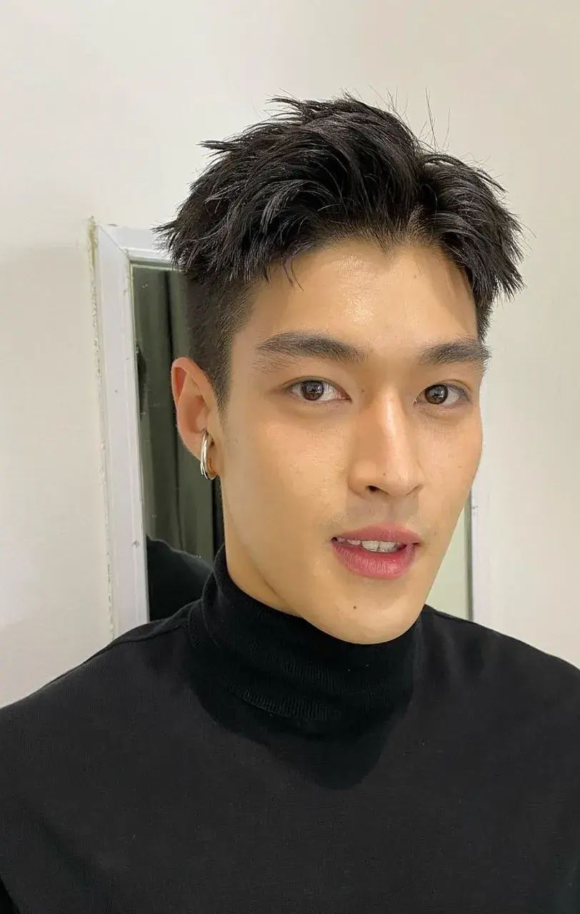ซูมหน้าล่าสวาท