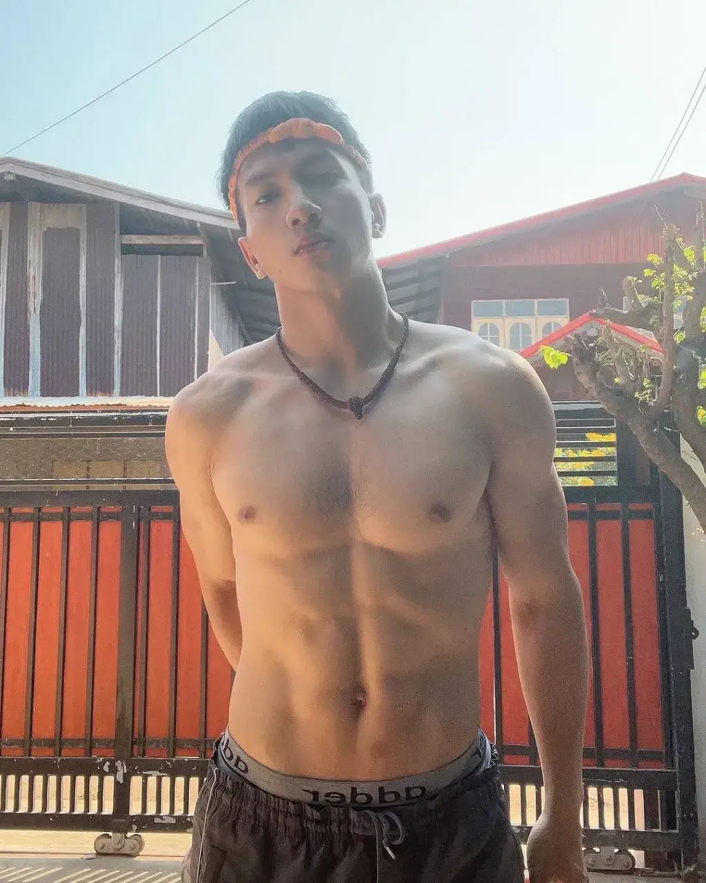 น่าฟัด
