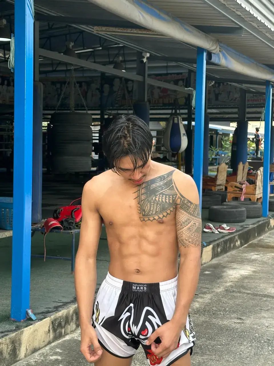 รักผ่านจอ