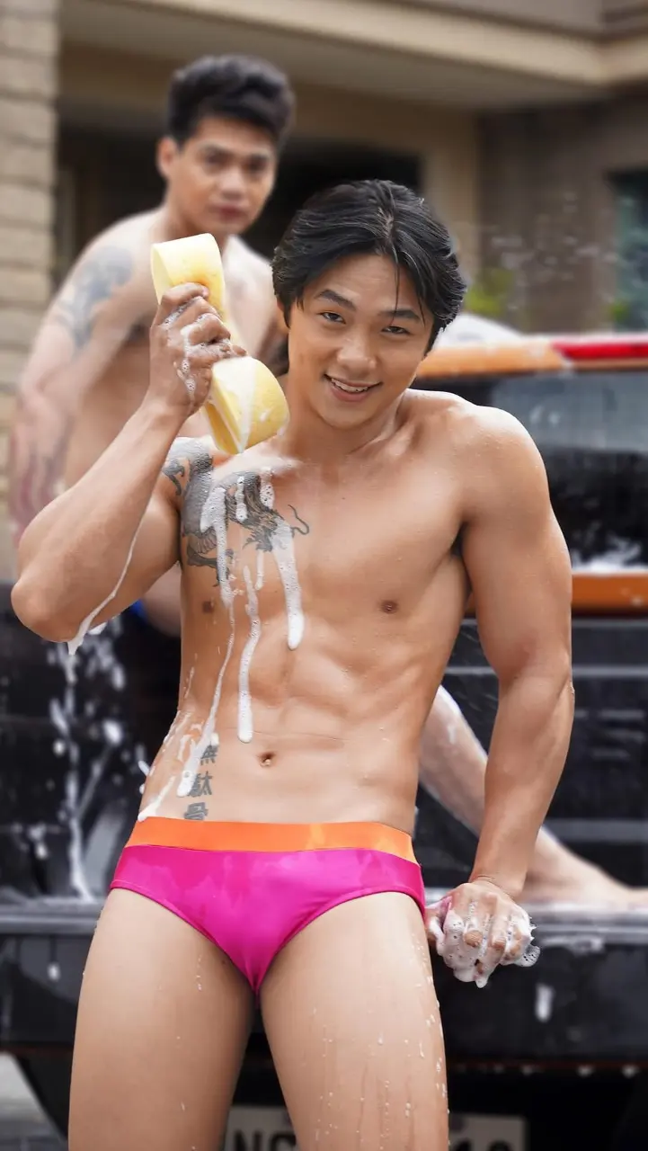 Cool and cute guy : Rhenz Win