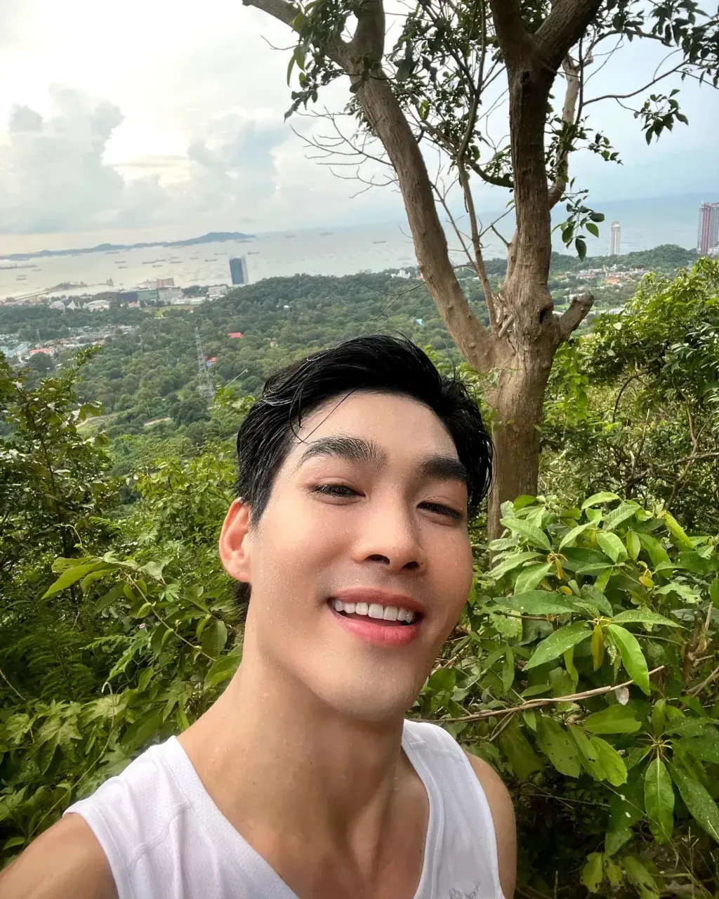 ป่าน คมกฤษณ์ แซ่บน่ารักกล้ามน่าฟัดกำลังดี