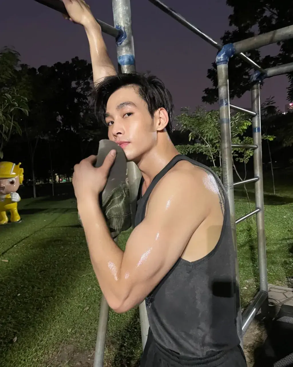 ป่าน คมกฤษณ์ แซ่บน่ารักกล้ามน่าฟัดกำลังดี