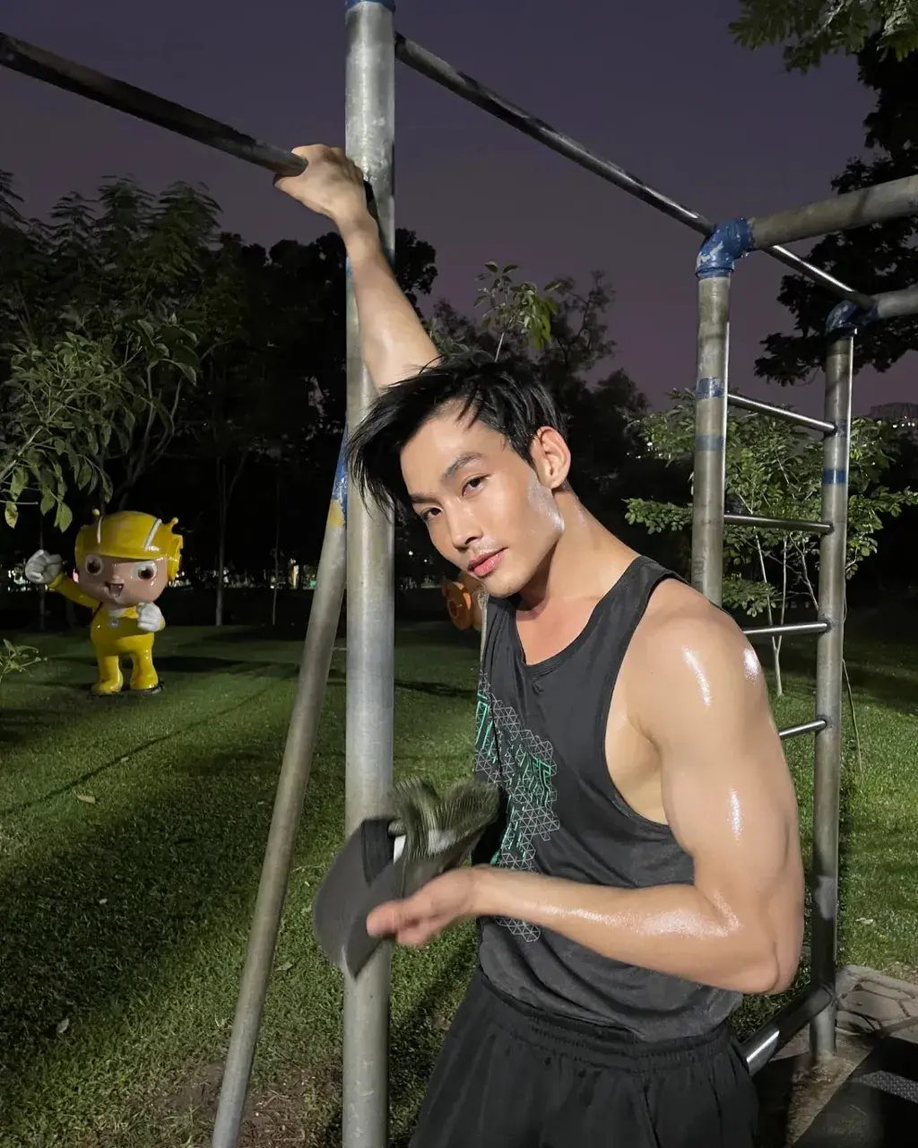 ป่าน คมกฤษณ์ แซ่บน่ารักกล้ามน่าฟัดกำลังดี