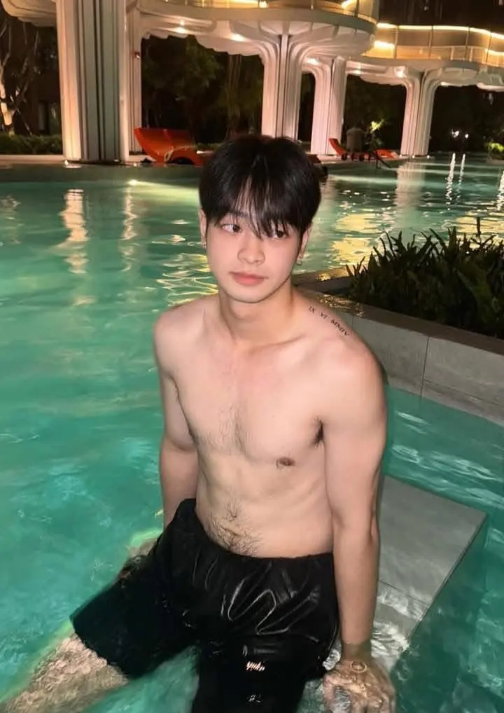 พี่หล่อม.กรุงเทพ
