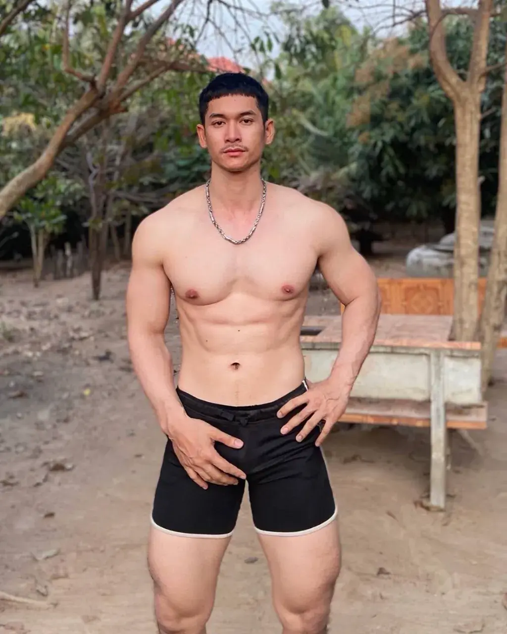 ลีลาน่าลอง อวยคม