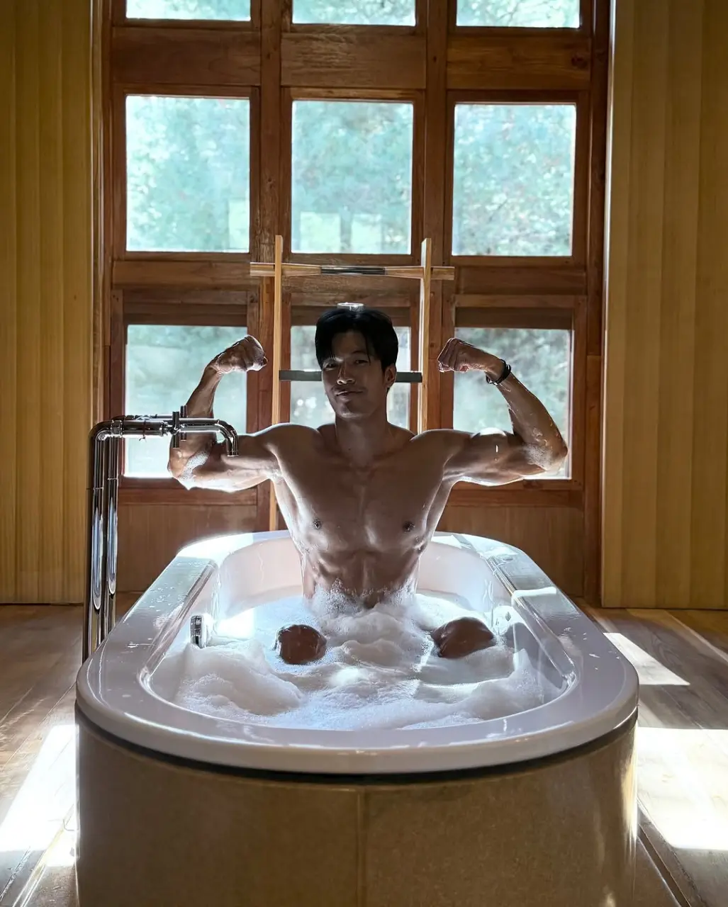 Recently, Chaiwat Songsiriphan(จุ๊ย)