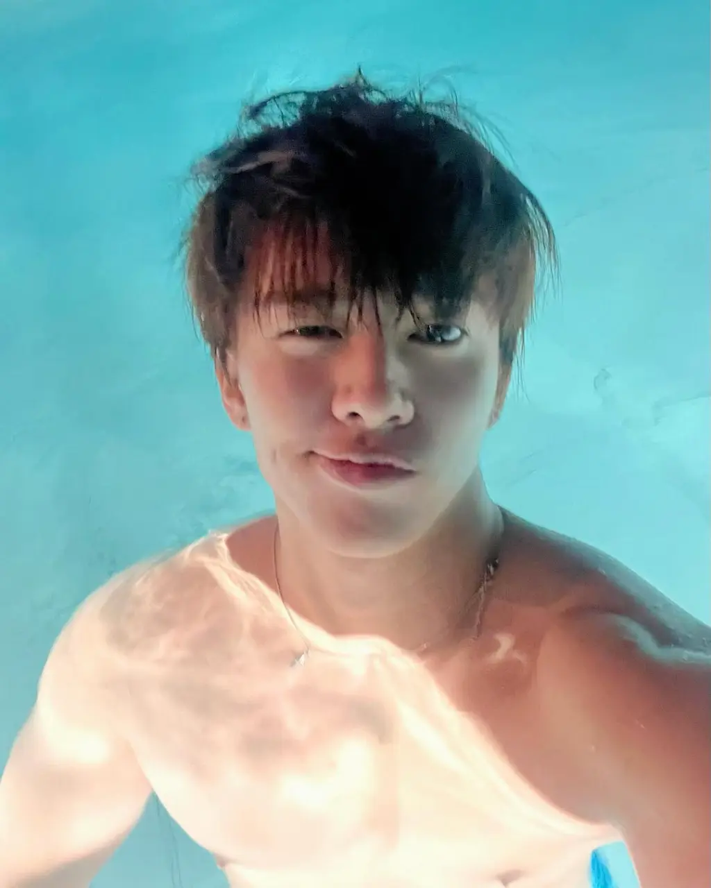 Cool and cute guy : ECLYPSE Clyde