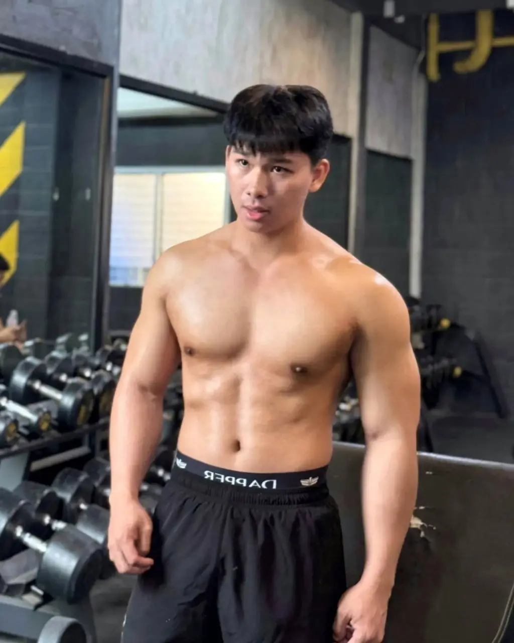 Cool and cute guy : Tar Teeraphat