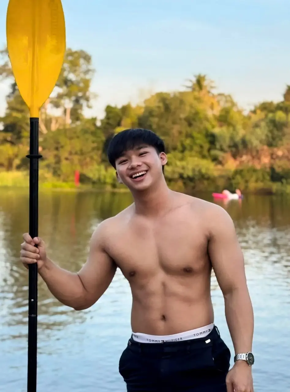 Cool and cute guy : Tar Teeraphat
