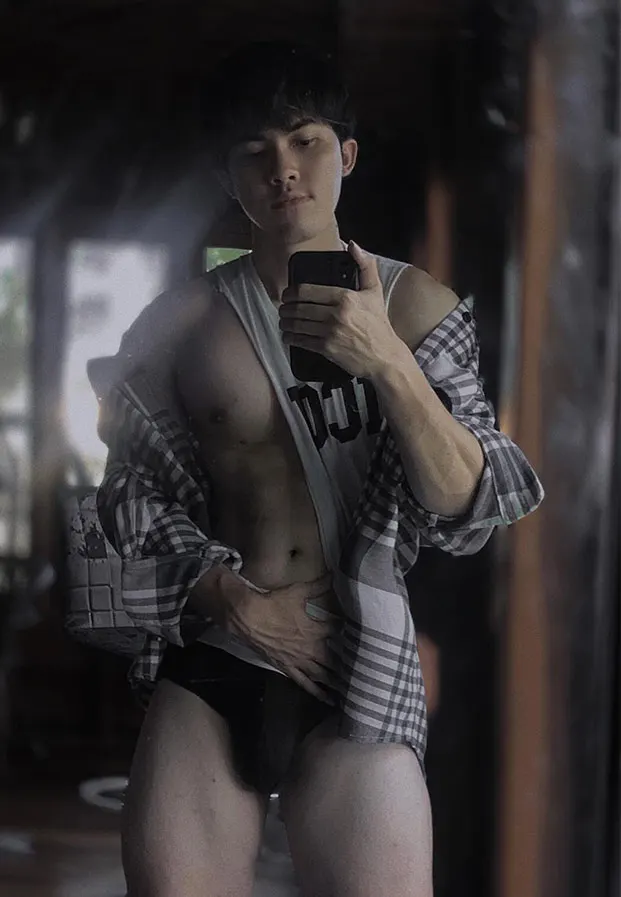 มอมมึนเมามันส์