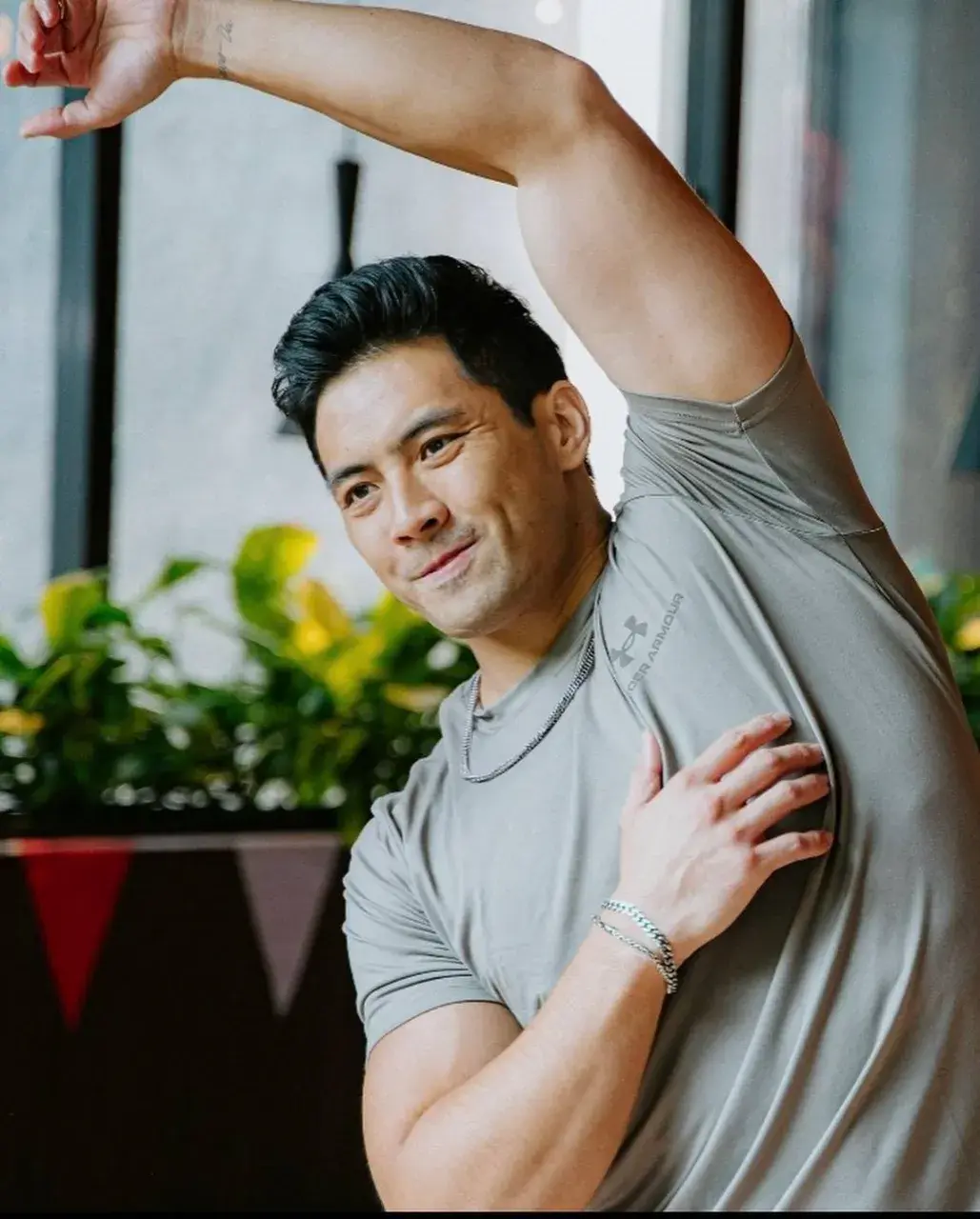 พ่อโยชิสตั๊นที่หล่อล่ำที่สุด