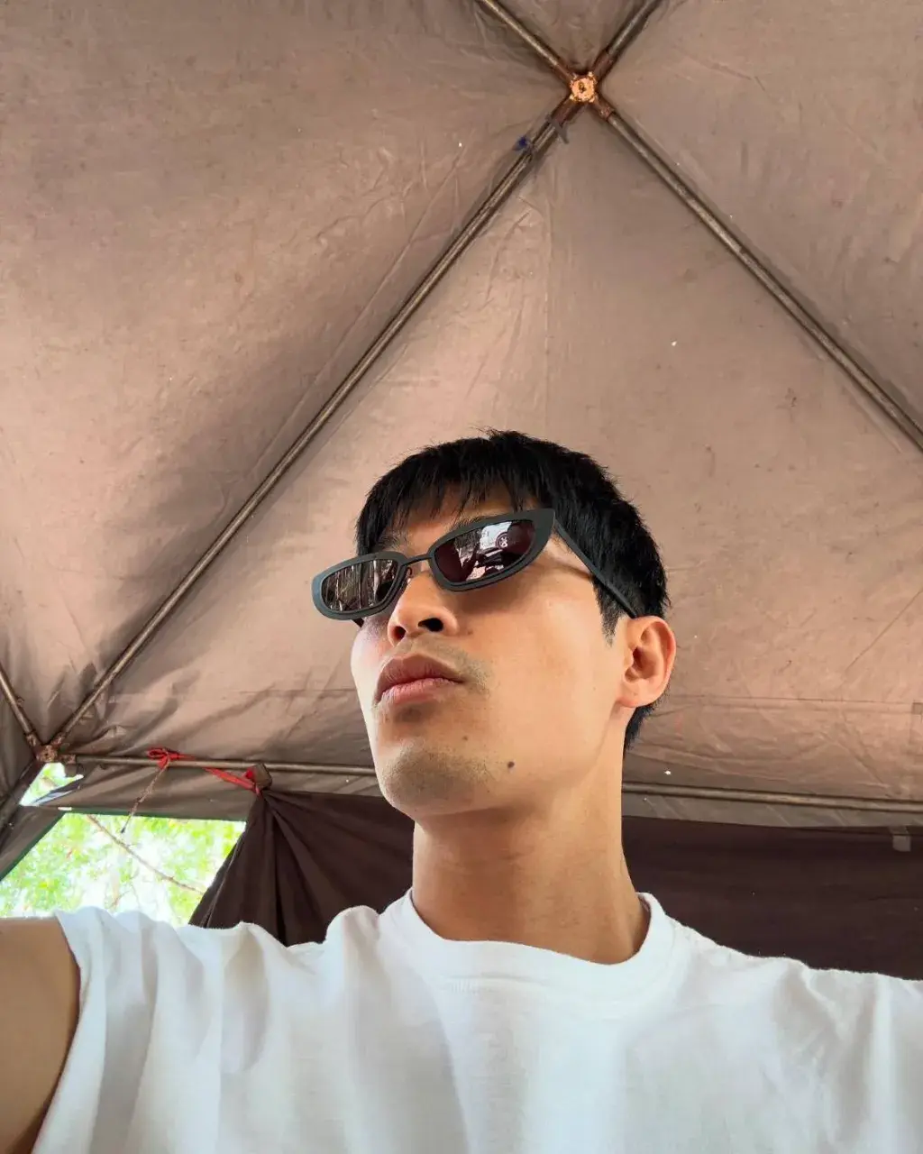 จ้องแบบนี้เสร็จคารู