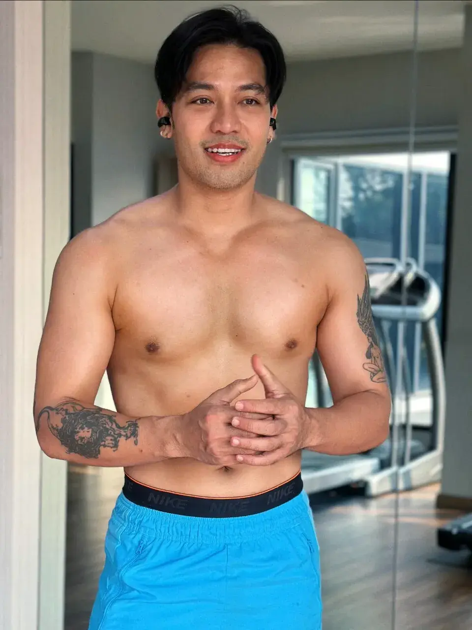 หล่อล่ำกล้ามแน่น