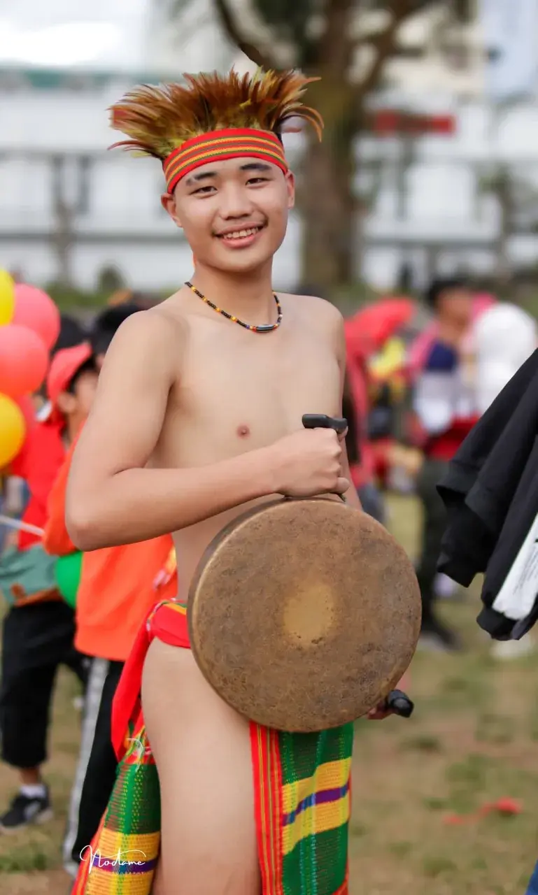 หนุ่ม...อิฟูเกา(lfugao)