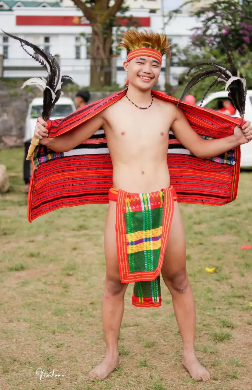 หนุ่ม...อิฟูเกา(lfugao)