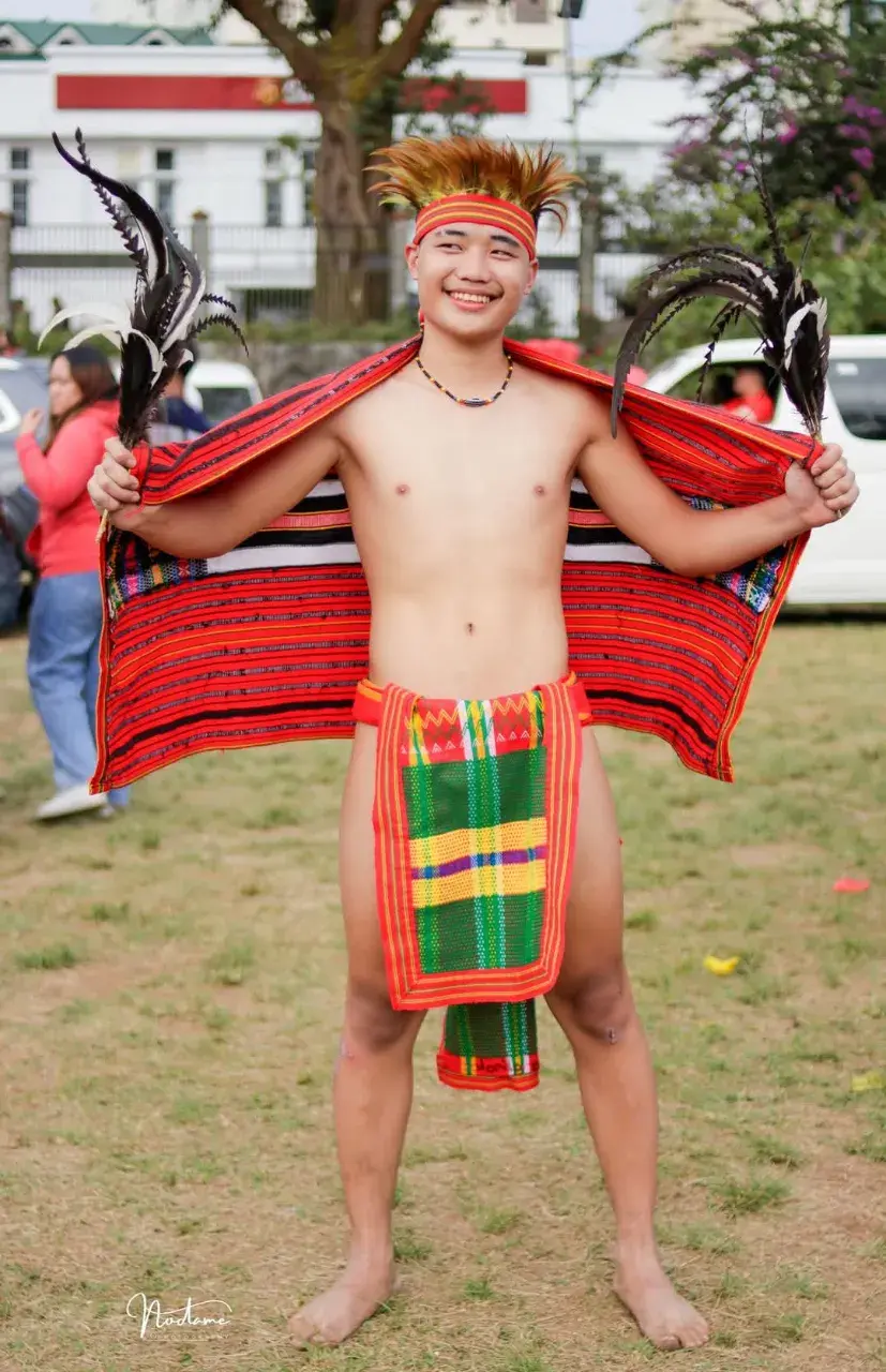 หนุ่ม...อิฟูเกา(lfugao)