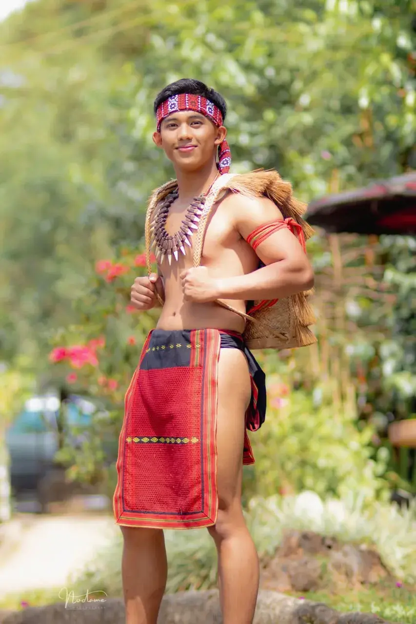 หนุ่ม...อิฟูเกา(lfugao)