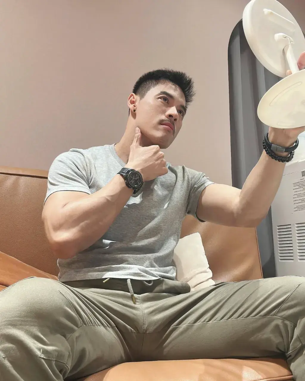 ผัวเขาเราแอบแซ๋บ