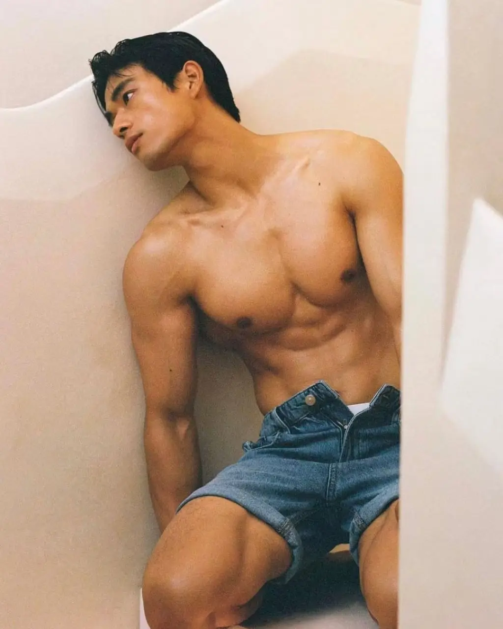Cool GUY : YEHAO